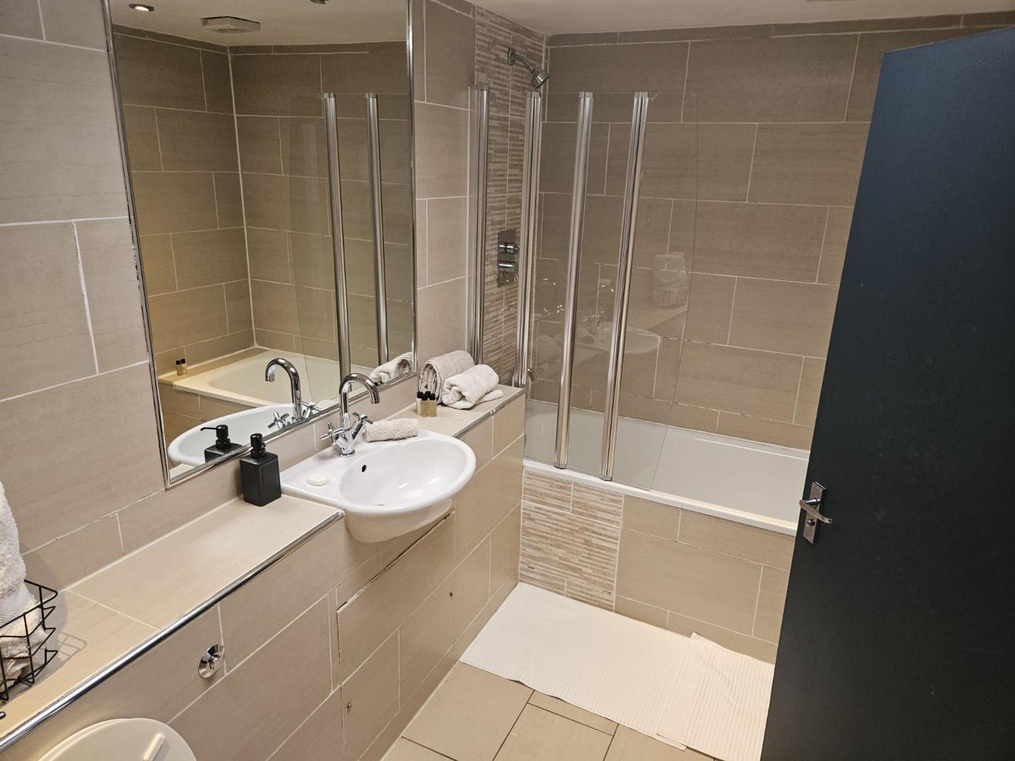 2 Bedroom City Centre Penthouse Loft Apartment Liverpool Esterno foto